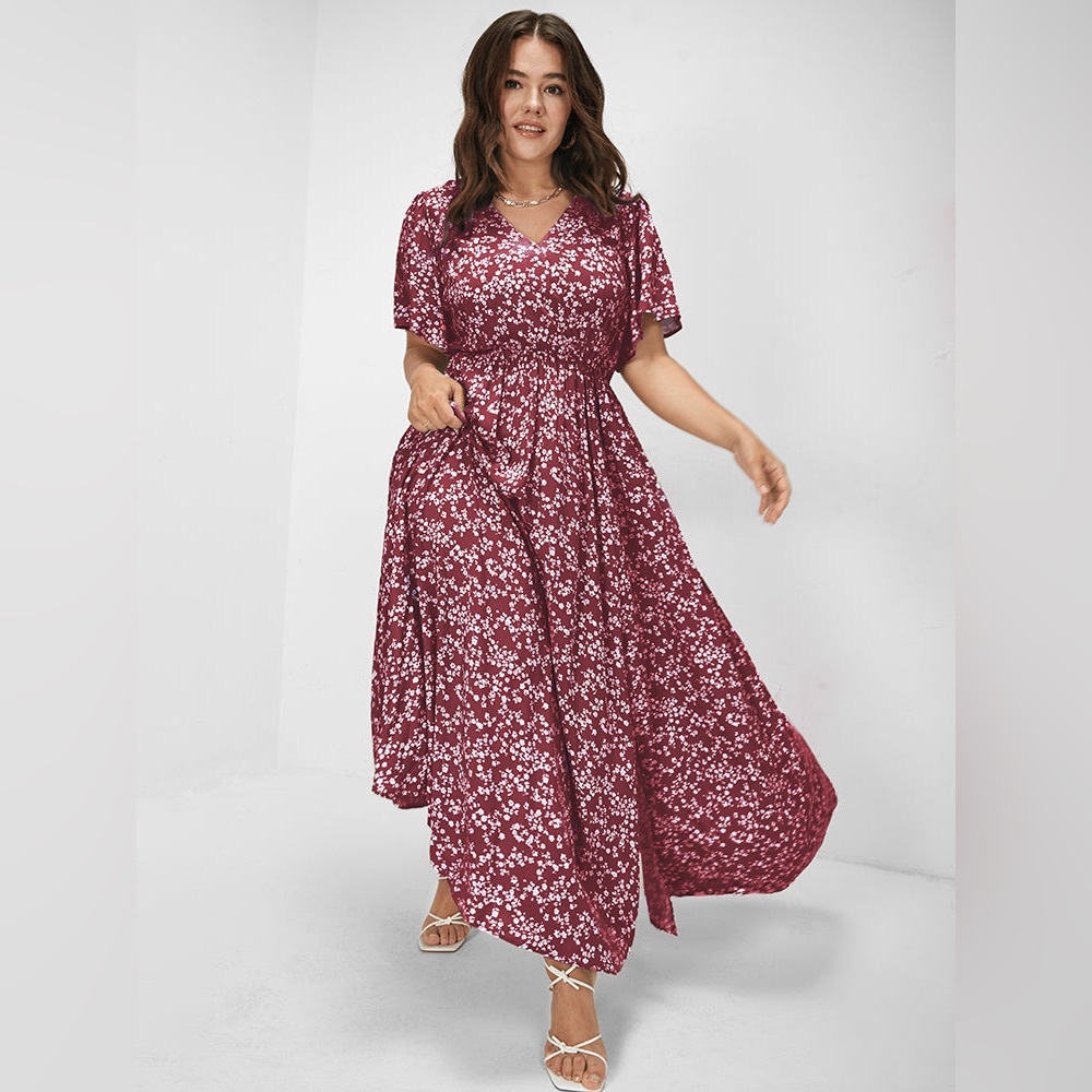 NWT Bloom Chic maxi dress with pockets. Short sleeve. 100% rayon. Size 16